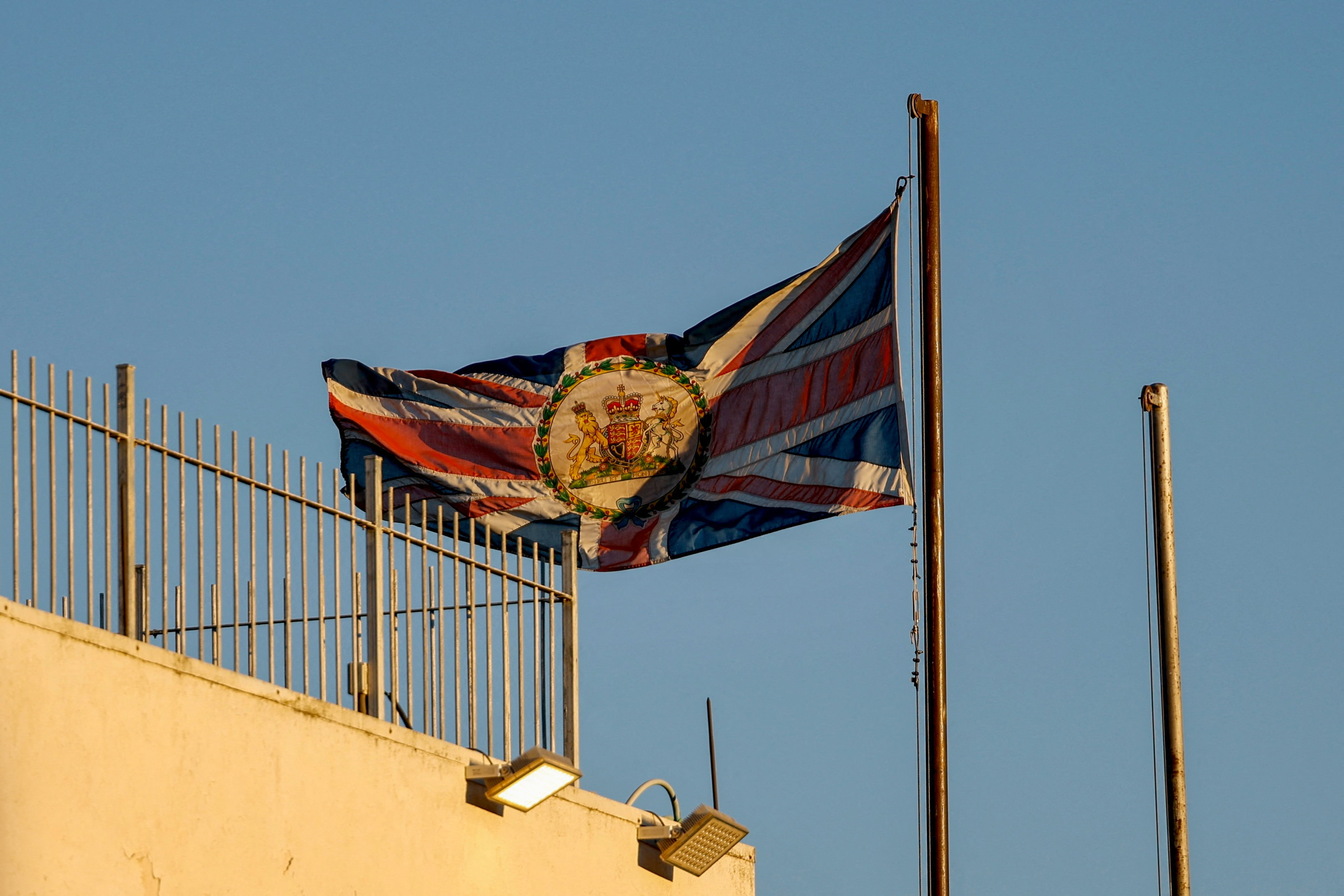 cover Israel tells Britain: You have 30 days to close your consulate in East Jerusalem