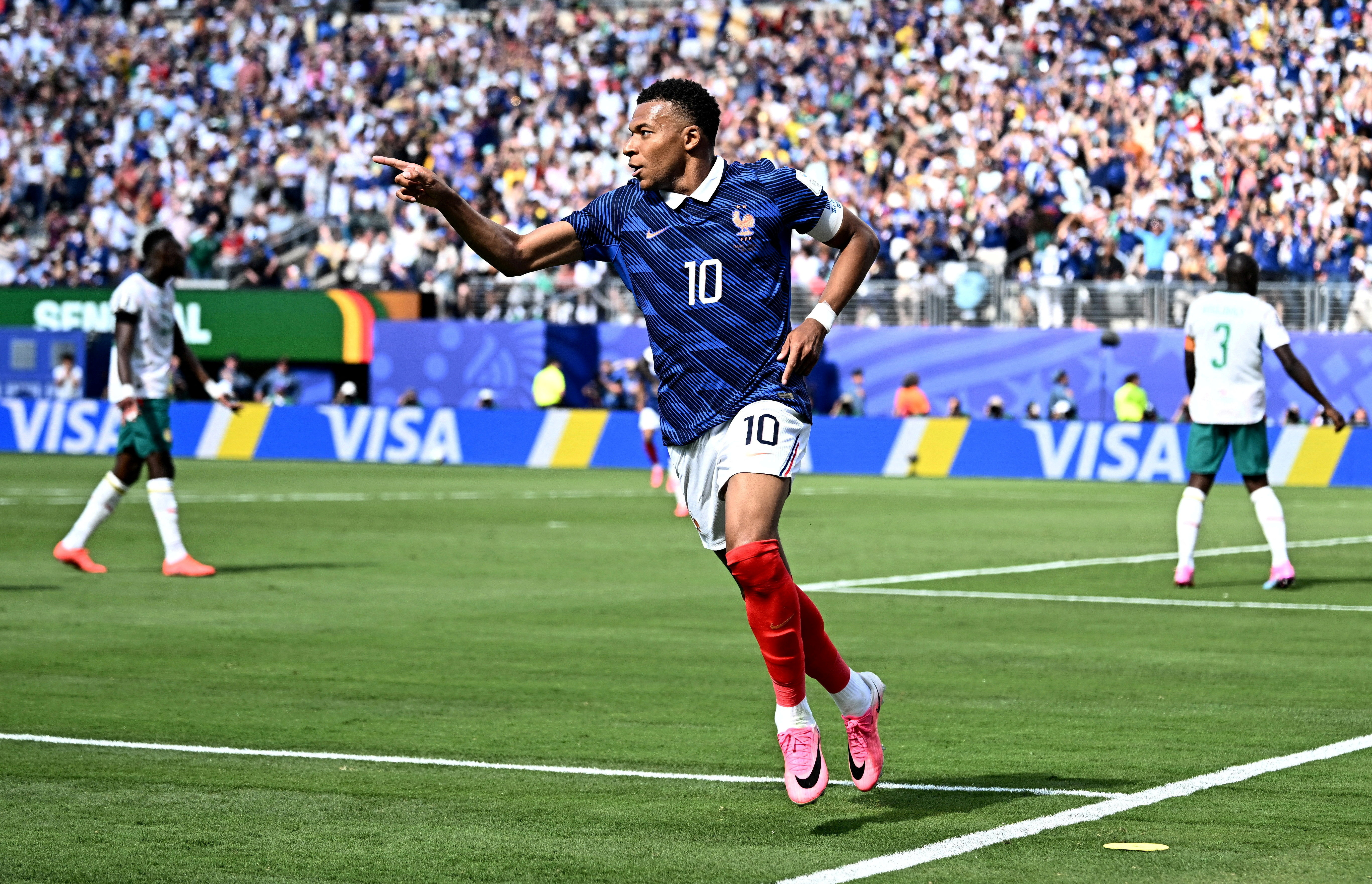 cover Being managed by Zidane for France is &#8216;like a movie&#8217;, says Mbappe