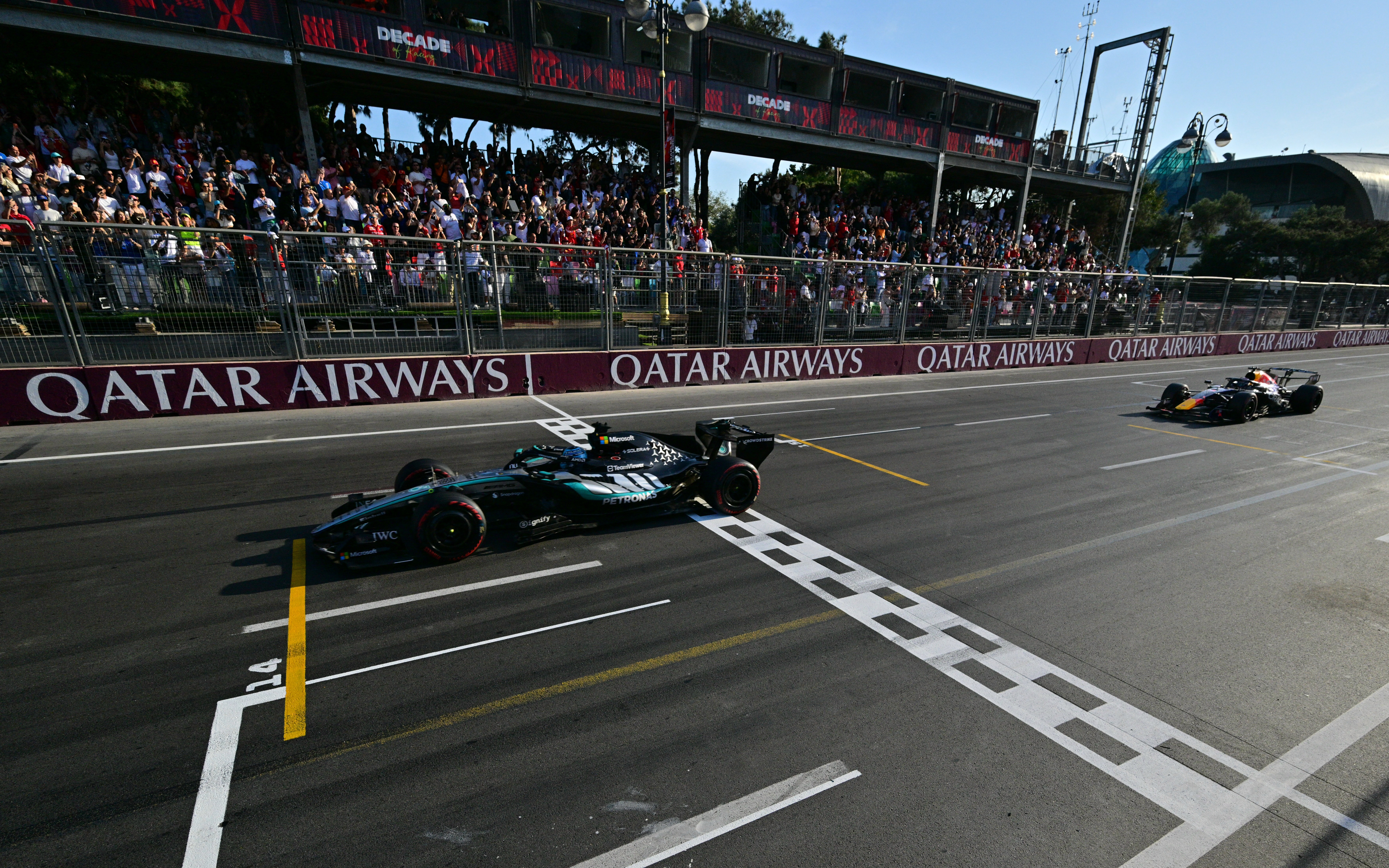 cover Russell holds off Verstappen to win Azerbaijan GP 