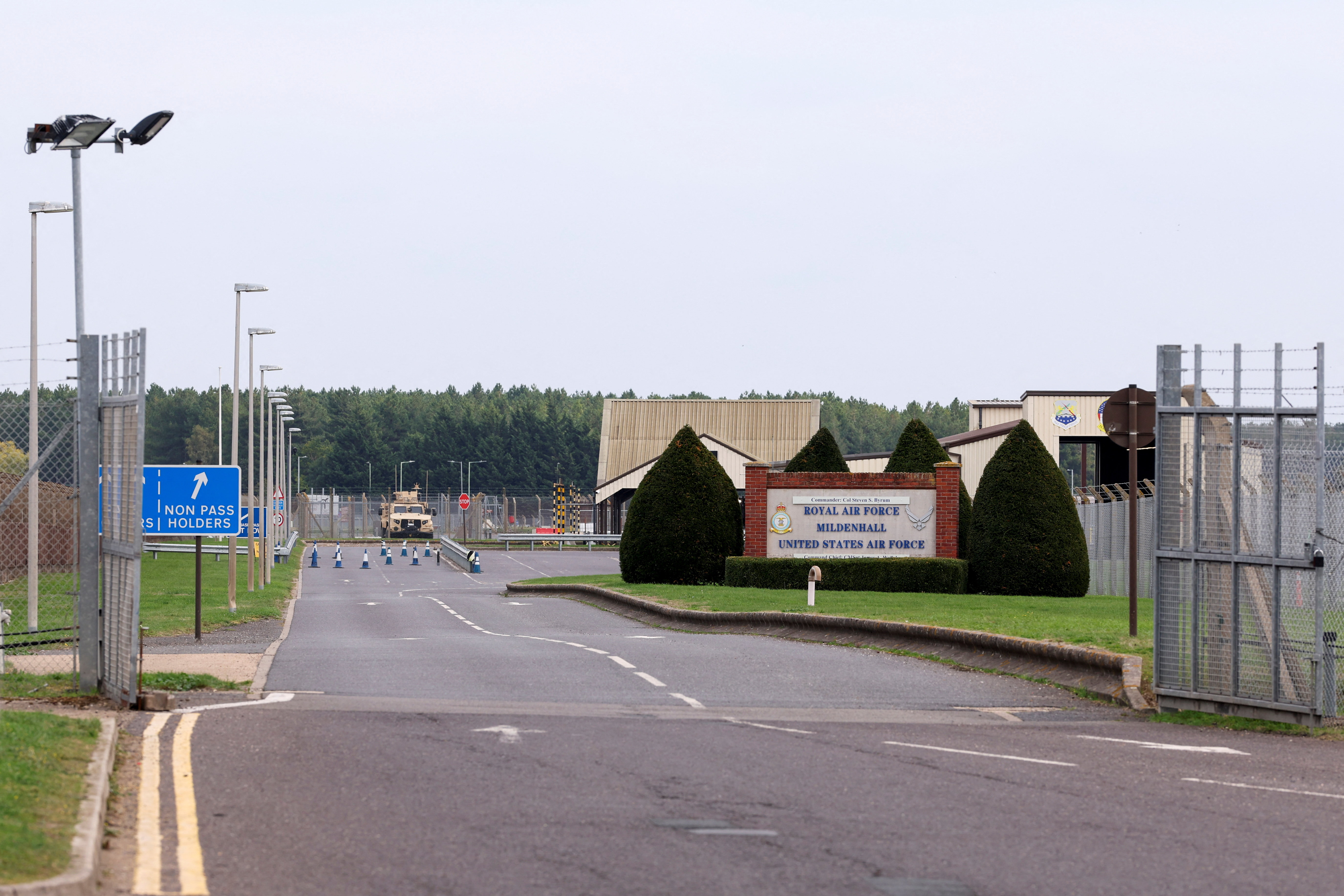 cover British police arrest five men at US air base in major incident