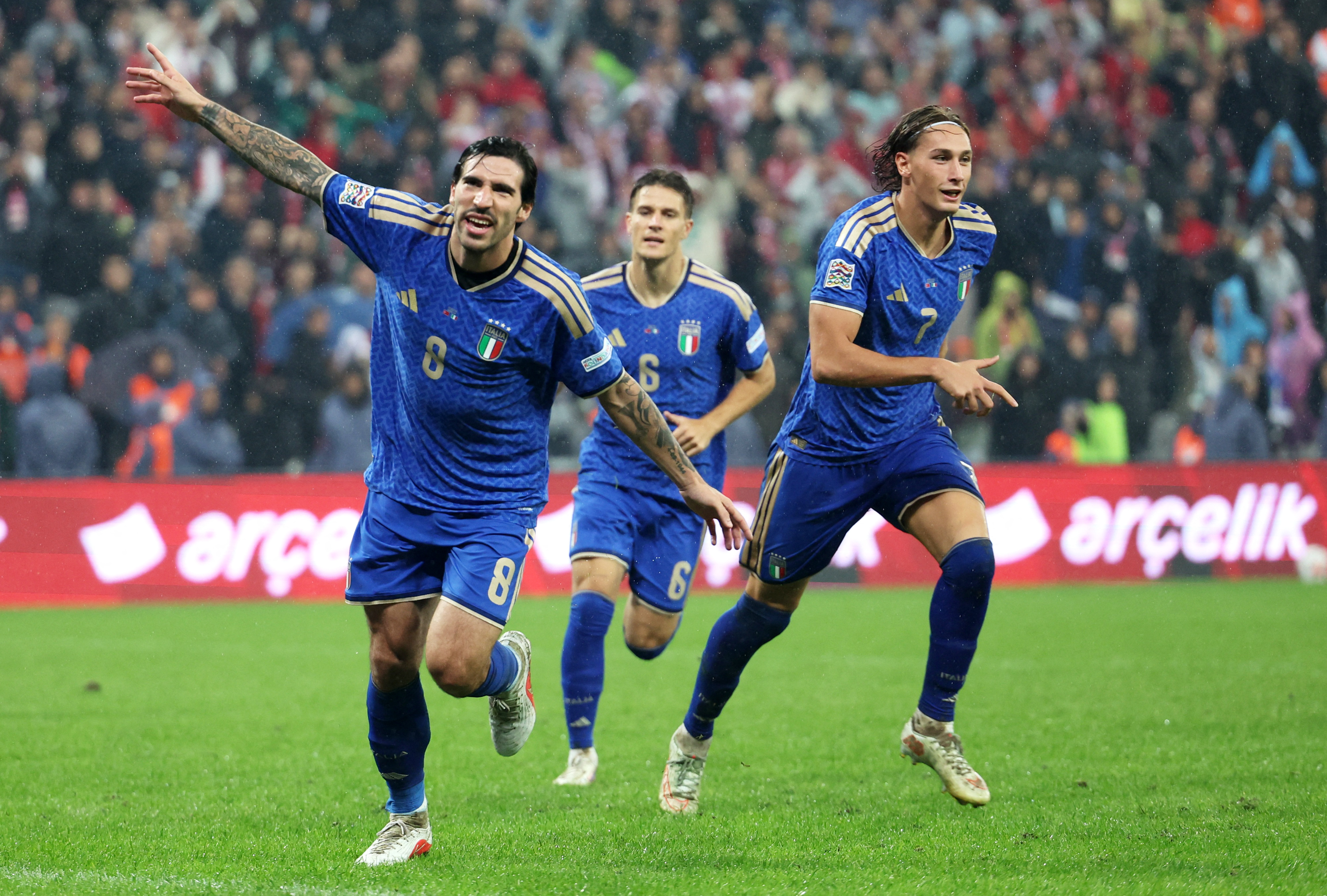 cover France snatch late winner in Belgium, Italy thrash Turkey 4-1 away