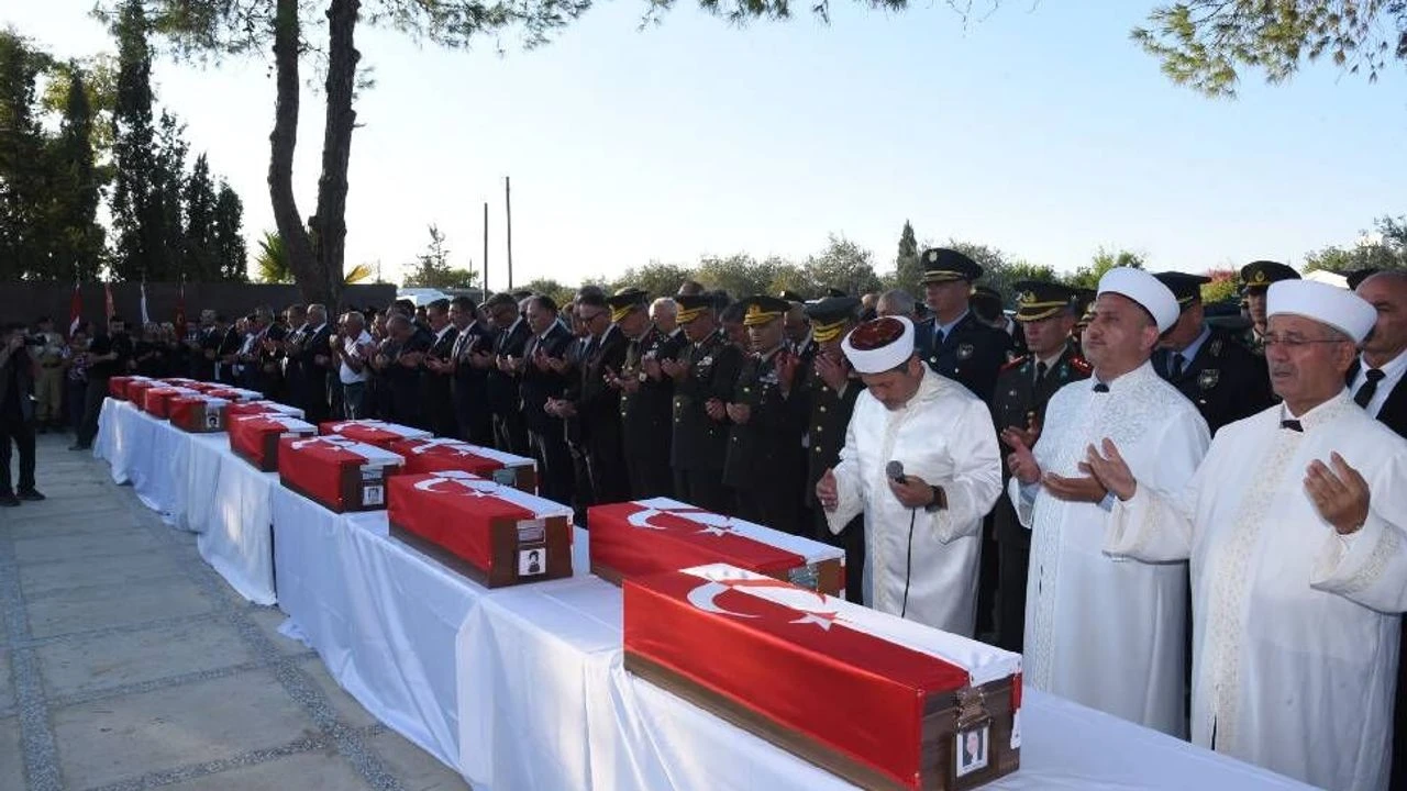 image Funerals held for 15 missing persons from Aloa massacre