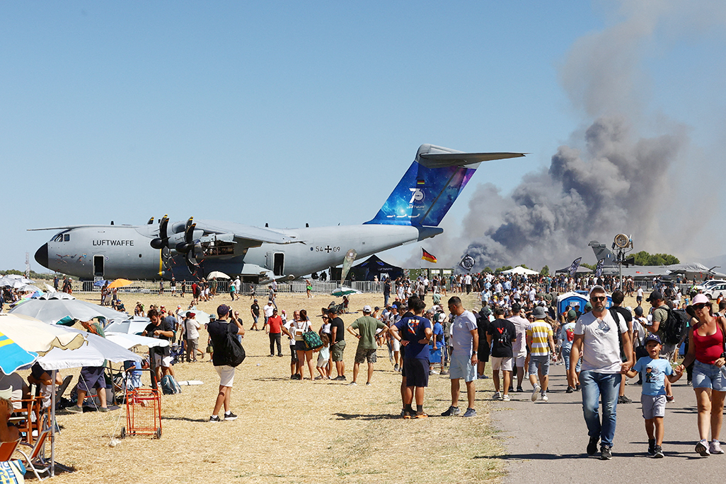 cover Greek fighter jet crashes during air show near Athens