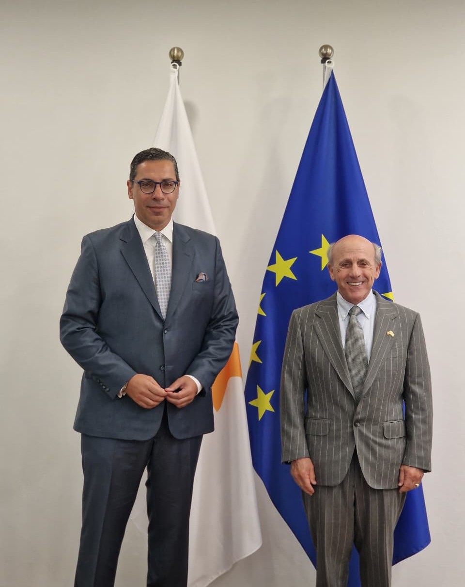 cover Kombos discusses Cyprus-US strategic partnership with new US ambassador