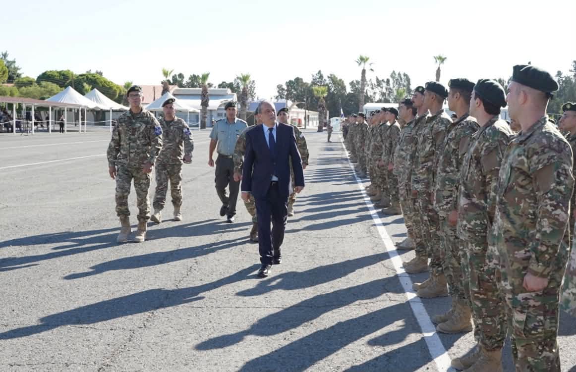 cover Contract soldiers able to stay in National Guard until age 57