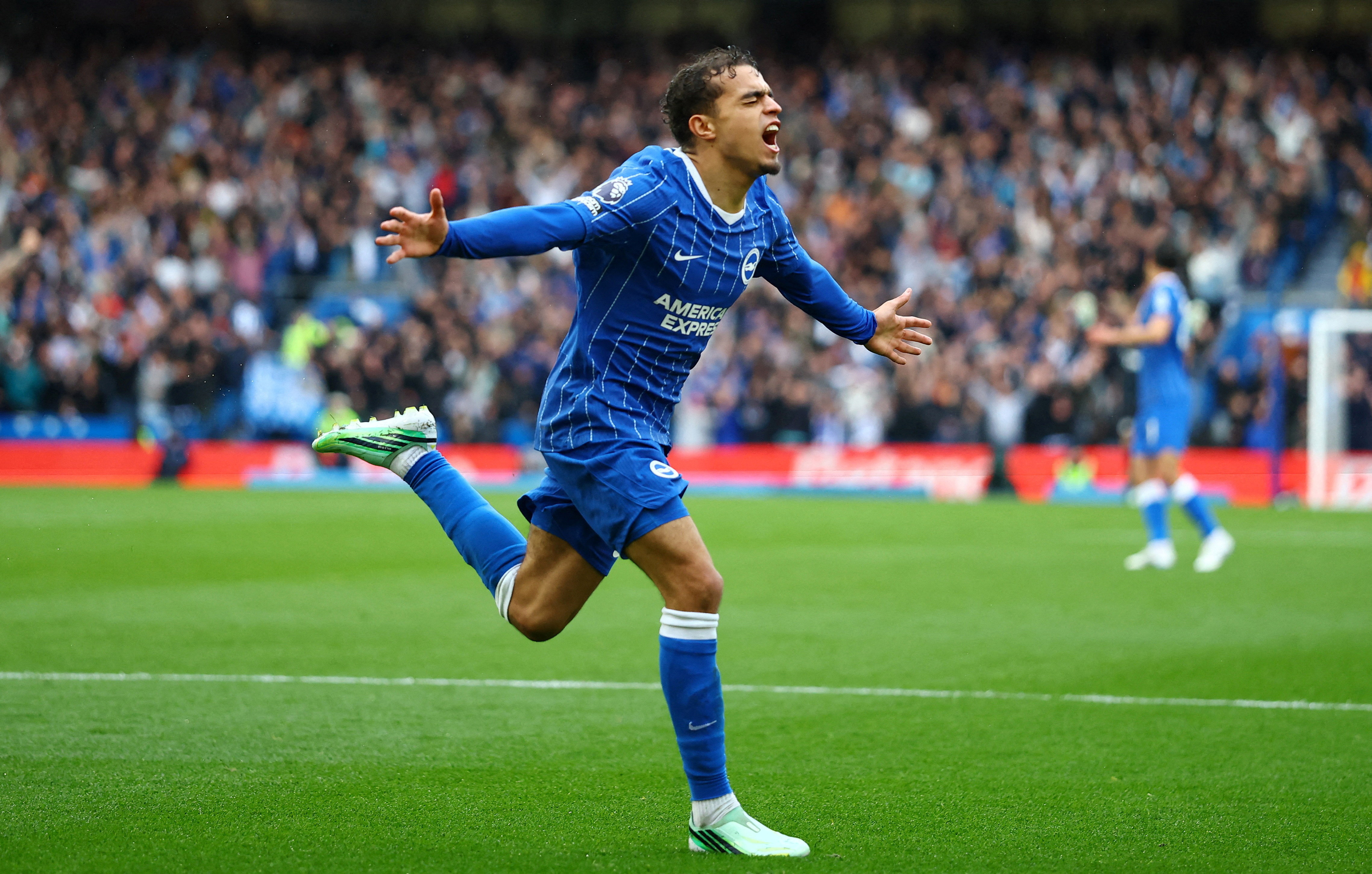 cover Gomez stunner highlights Brighton shellacking of Palace, Man United held by Leeds