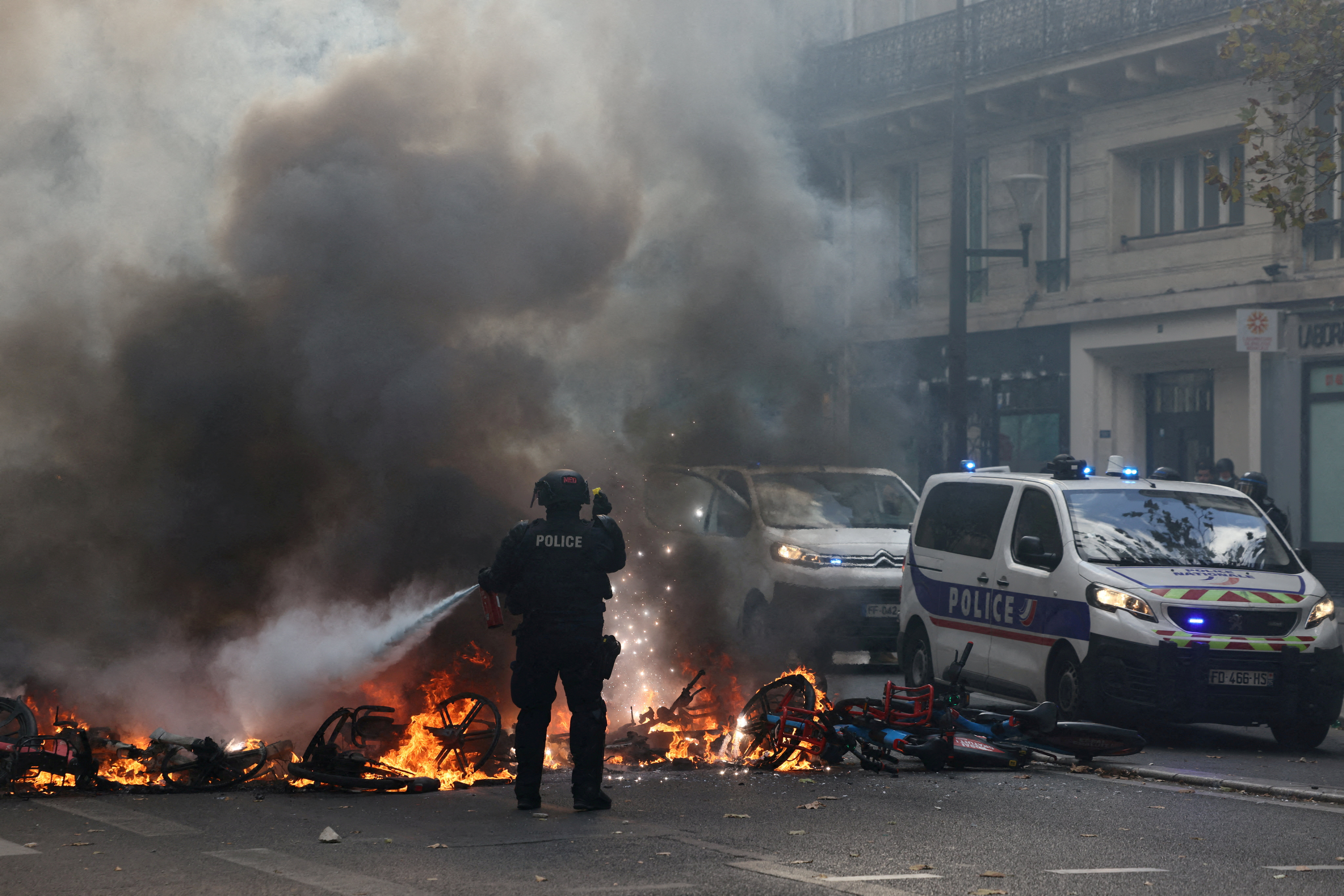 cover French businesses, events to close with more weekend protests expected