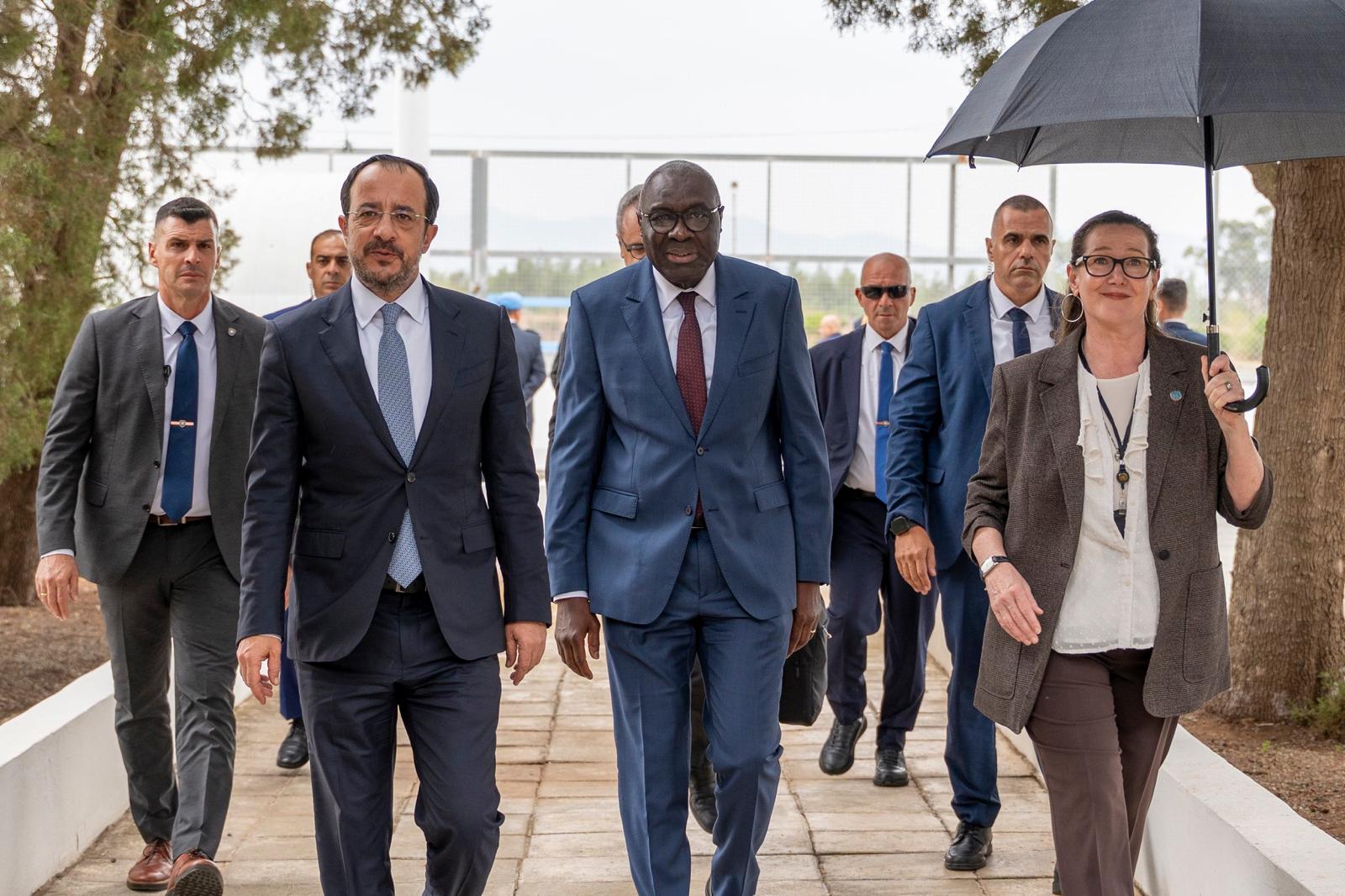 cover Leaders agree that Cyprus solution must not deviate from UN resolutions, Christodoulides says