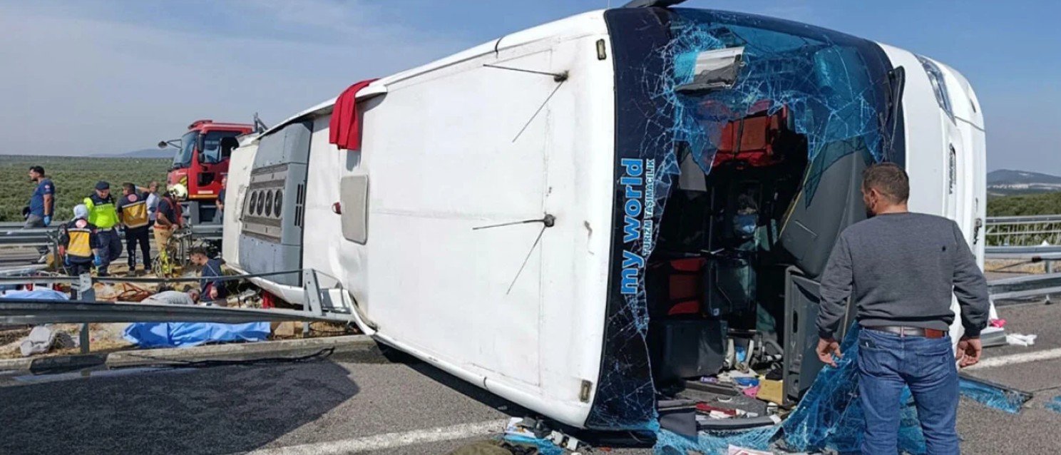 cover Eleven dead, 27 injured after bus overturns in Turkey