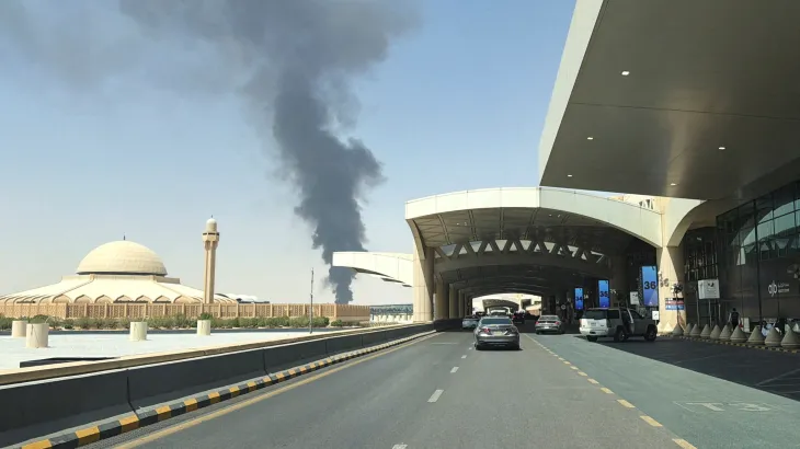 image Houthis warn against using Saudi airports after deadly Riyadh attack