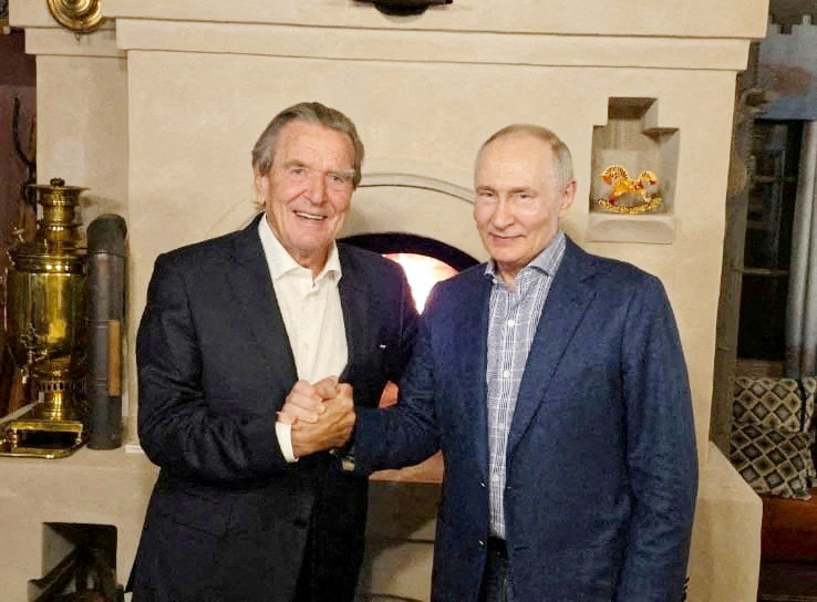 cover Merz &#8216;outraged&#8217; that German former Chancellor Schroeder attended Putin&#8217;s birthday